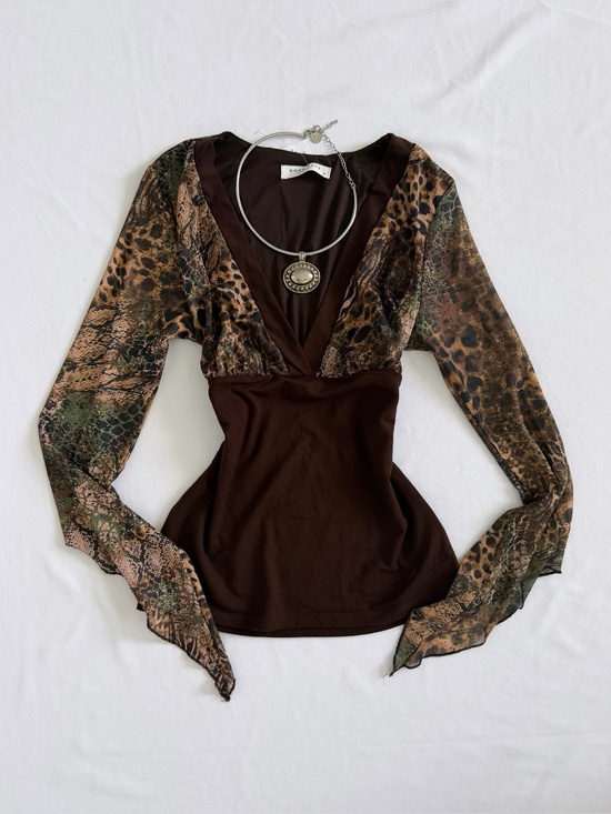 Tops - Fairy Brown Mesh Sleeve Top